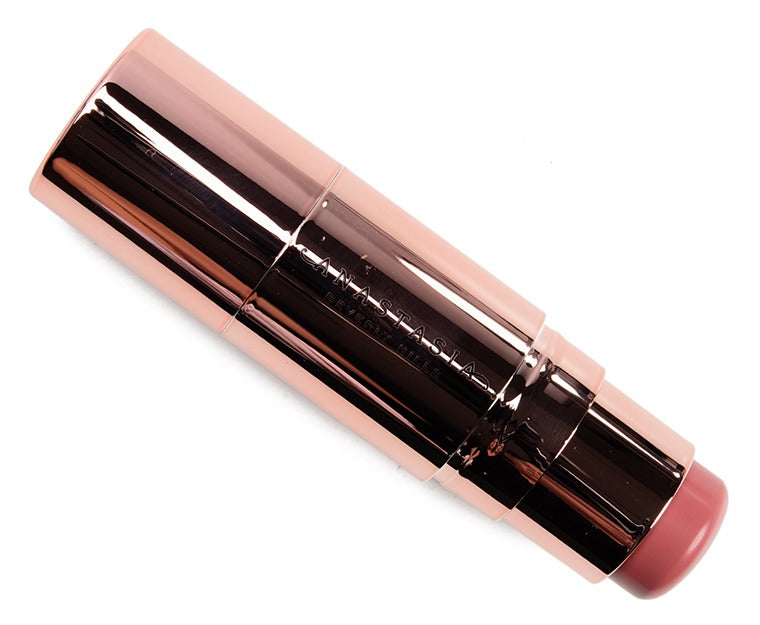 Stick Blush Second-skin colour with a natural looking seamless finish