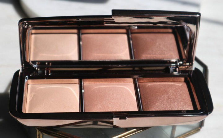 HOURGLASS AMBIENT LIGHTING PALLET VOLUME II - SemBliss
